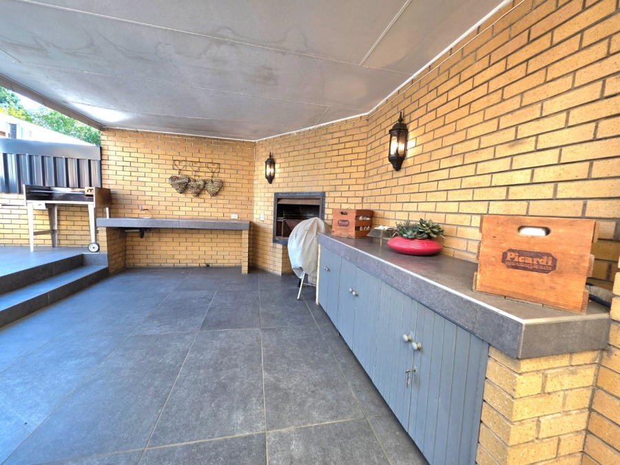 4 Bedroom Property for Sale in Panorama Free State